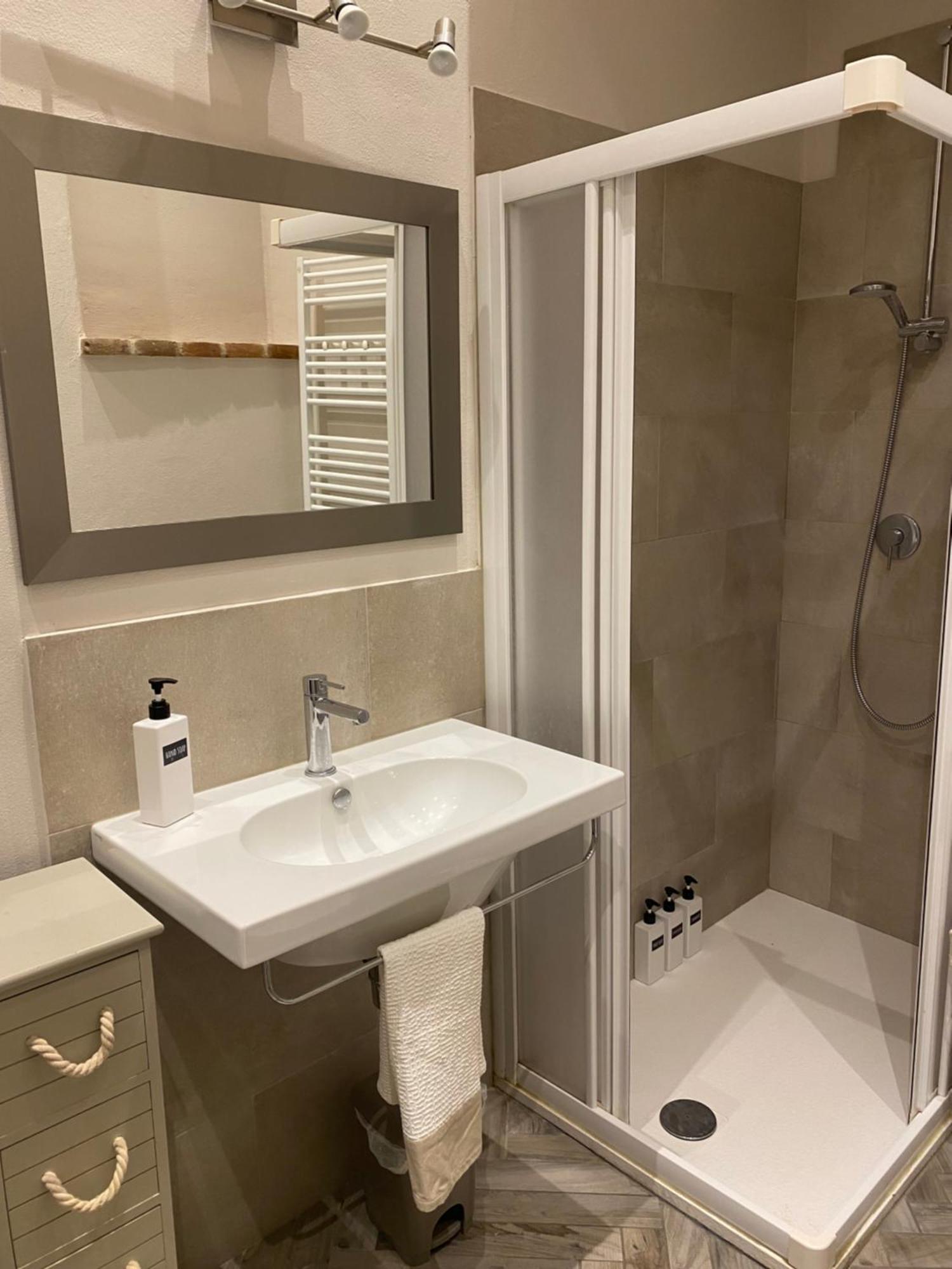 Loft Vicolo Di Vallepiatta 2 Min Piazza Del Campo Con Parcheggio Сиена Екстериор снимка