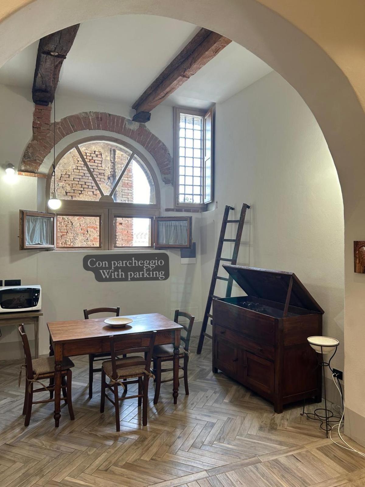 Loft Vicolo Di Vallepiatta 2 Min Piazza Del Campo Con Parcheggio Сиена Екстериор снимка